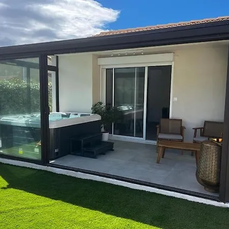 Avec Sukha Feriehus *