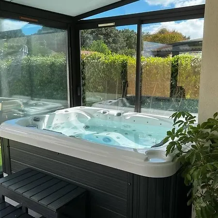 Avec Sukha Nyaraló Vendres